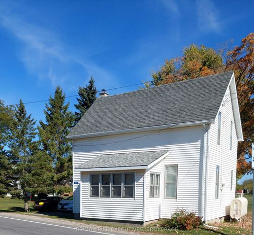 1041 Prince St, Lansdowne, ON, K0E1L0 | Card Image