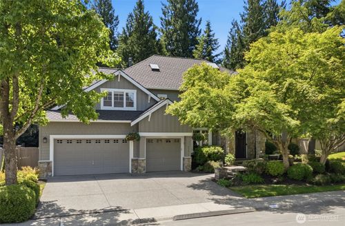 25817 Se 31st Pl, Sammamish, WA, 98075-9180 | Card Image