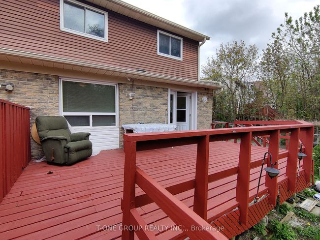 MAIN - 26 Wiles Crt, Home with 2 bedrooms, 2 bathrooms and 1 parking in Aurora ON | Image 6