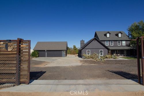 7071 Cascade Ave, Oak Hills, CA, 92344-8104 | Card Image