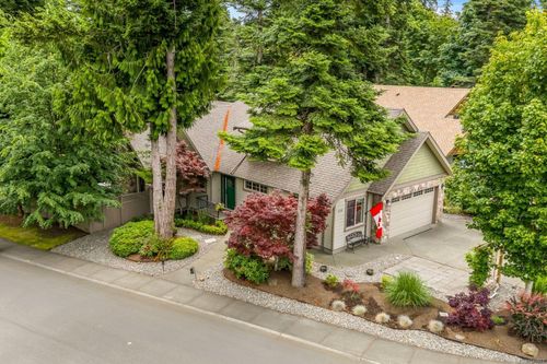 326 Forester Ave, Comox, BC, V9M0B1 | Card Image