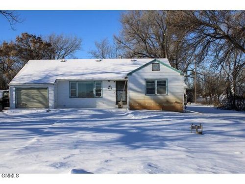 1402 Main S, Dickinson, ND, 58601-8624 | Card Image