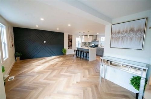 35-35 Wright St, Stoneham, MA, 02180-3534 | Card Image