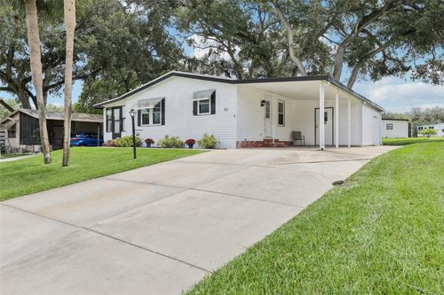 711 Camelia Ct, LADY LAKE, FL, 32159-2182 | Card Image