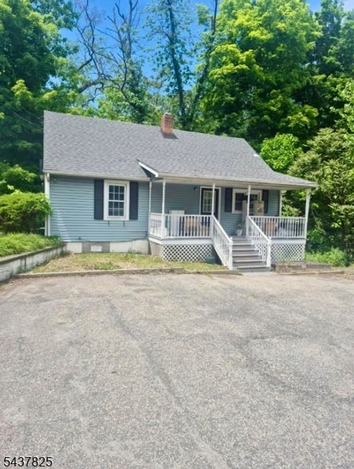 3612 State Rt 23 N, Hamburg, NJ, 07419-1426 | Card Image