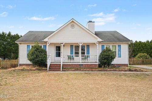 104 Bright Leaf Dr, Clayton, NC, 27520-8450 | Card Image