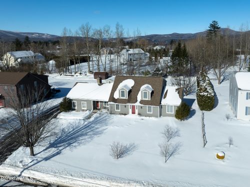 204 Longview Ter, Williamstown, MA, 01267-2947 | Card Image