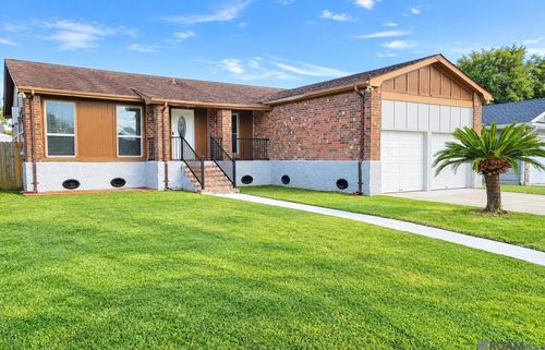 3717 Dulaney Dr, Harvey, LA, 70058-1928 | Card Image