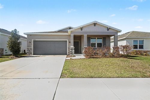 2735 Rowan St, Tavares, FL, 32778-2084 | Card Image