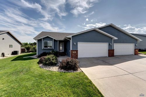 705 Auburn Dr, Rapid City, SD, 57701-9584 | Card Image
