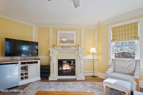 21-200 Monmouth Ave, Spring Lake, NJ, 07762-1127 | Card Image