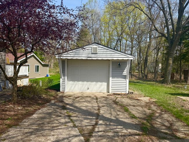 8275 Donna Lou Dr, House other with 2 bedrooms, 1 bathrooms and null parking in Brighton MI | Image 6