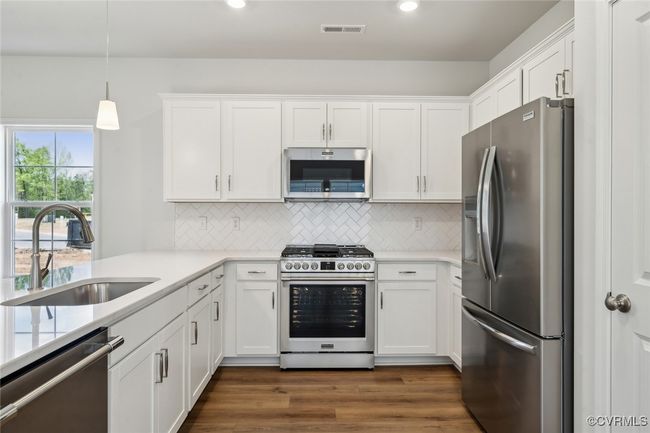 6504 Lila Crest Ln, House other with 3 bedrooms, 3 bathrooms and null parking in Midlothian VA | Image 6