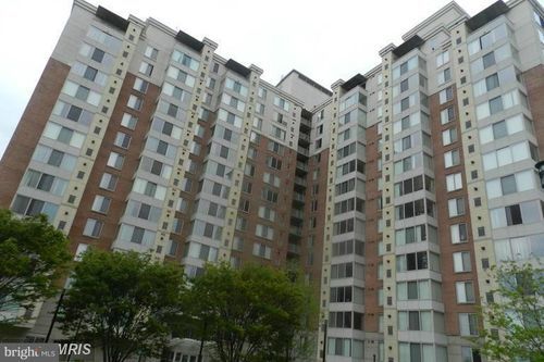 apt-814-2726 Gallows Rd, VIENNA, VA, 22180-7149 | Card Image