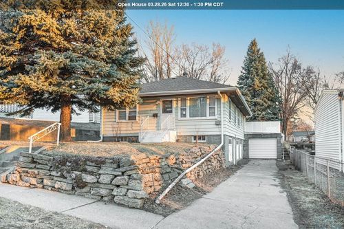 2215 W 6th St, Sioux City, IA, 51103-3329 | Card Image