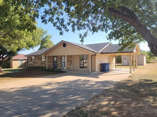 200 Pembrook Dr, Breckenridge, TX, 76424 | Card Image