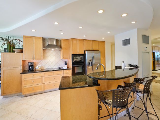 304 - 50 Nohea Kai Dr, Condo with 2 bedrooms, 2 bathrooms and null parking in Lahaina HI | Image 6