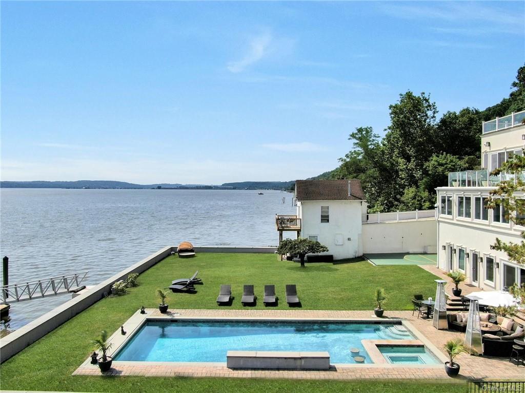 River Rd, Nyack, NY 10960