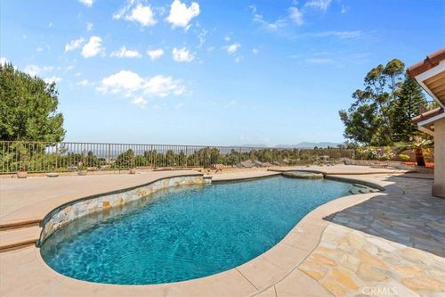 7130 E Colter Cir, Anaheim, CA, 92807-4510 | Card Image