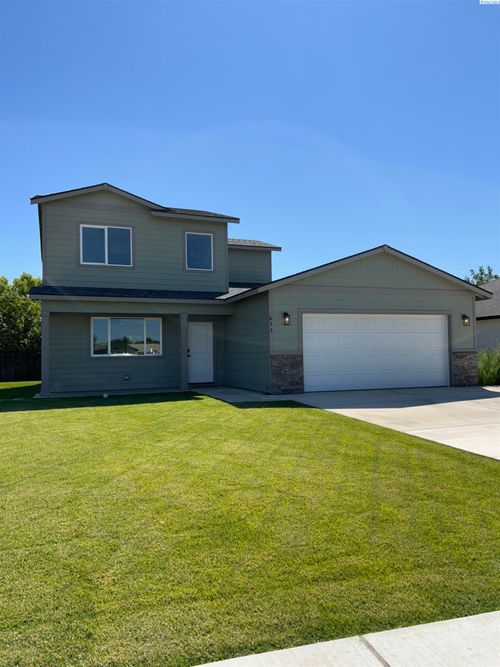 653 E Franklin St, Connell, WA, 99326 | Card Image