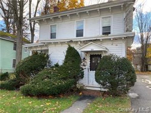 39 Canal St, Ellenville, NY, 12428-1243 | Card Image