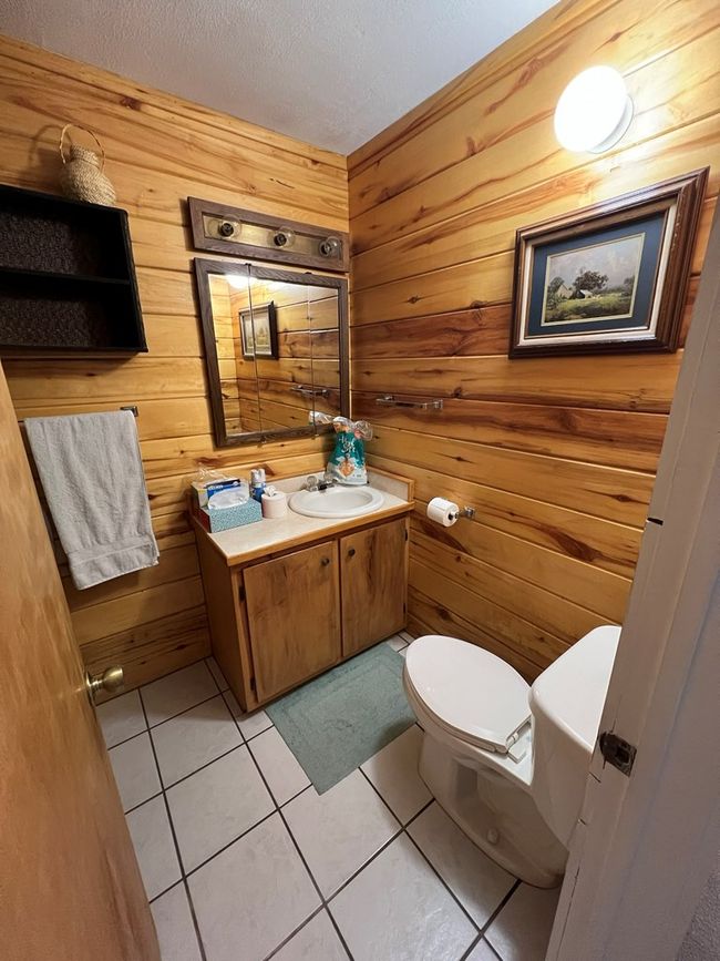 300 N State St, House other with 3 bedrooms, 2 bathrooms and 2 parking in Fort Davis TX | Image 14