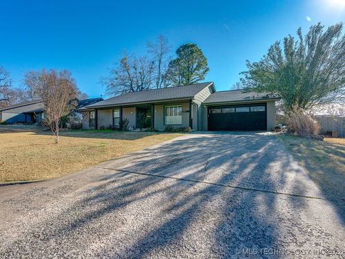 2507 Timber Ter, Ada, OK, 74820-7256 | Card Image