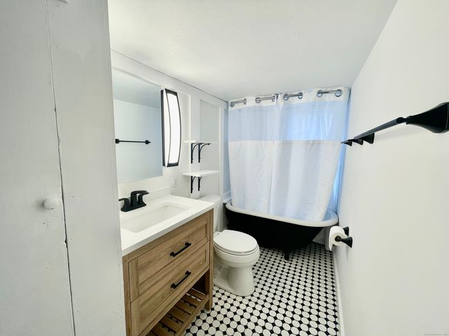 406 Redding Rd, House other with 3 bedrooms, 2 bathrooms and 3 parking in Redding CT | Image 12