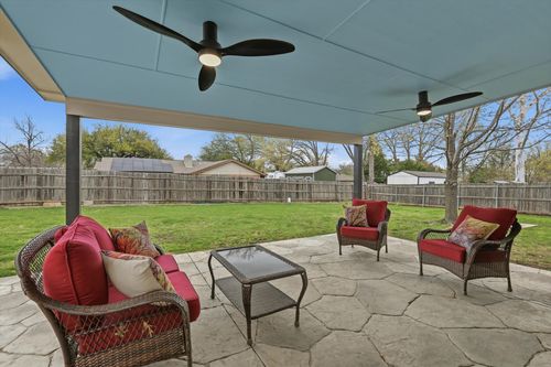 1321 Kings Row, Denton, TX, 76209-1285 | Card Image