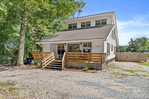 27203 Park Dr, Orange Beach, AL, 36561-3953 | Card Image