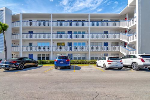 212 Greenbrier A, West Palm Beach, FL, 33417-2385 | Card Image