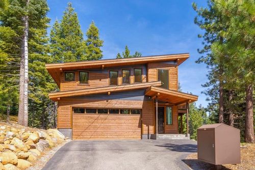10947 Zermatt Drive, Truckee, CA, 96161 | Card Image