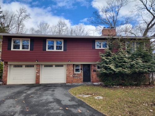 5 Mountain Ter, Sparta, NJ, 07871-1505 | Card Image