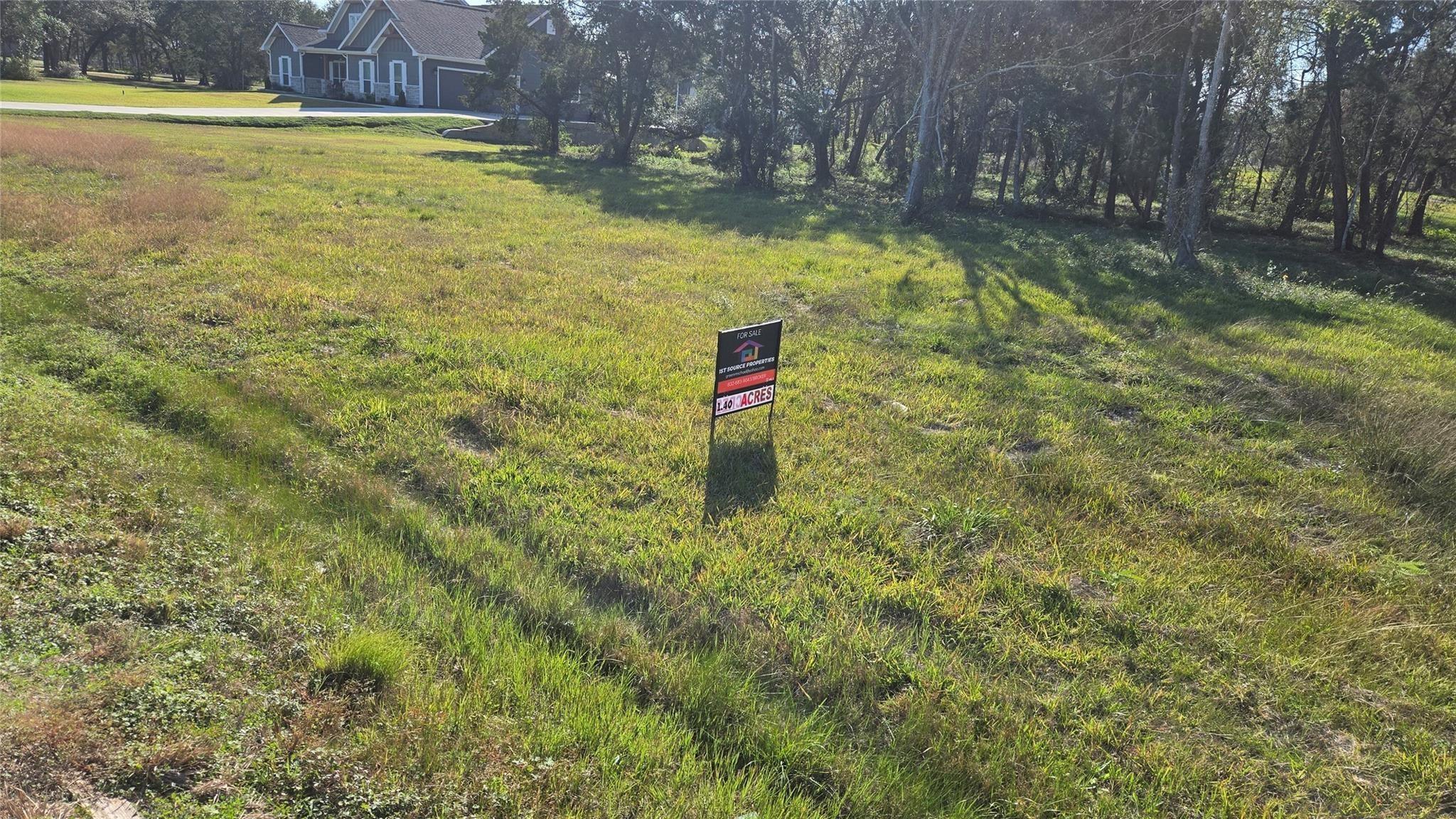 Land in Alvin