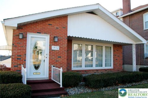 1932 W Highland St, Allentown, PA, 18104-3712 | Card Image