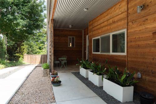b-1518 Parker Ln, Austin, TX, 78741-2544 | Card Image