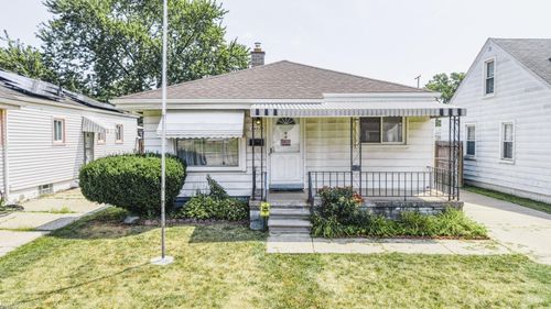 24828 Laetham Ave, Eastpointe, MI, 48021-1048 | Card Image
