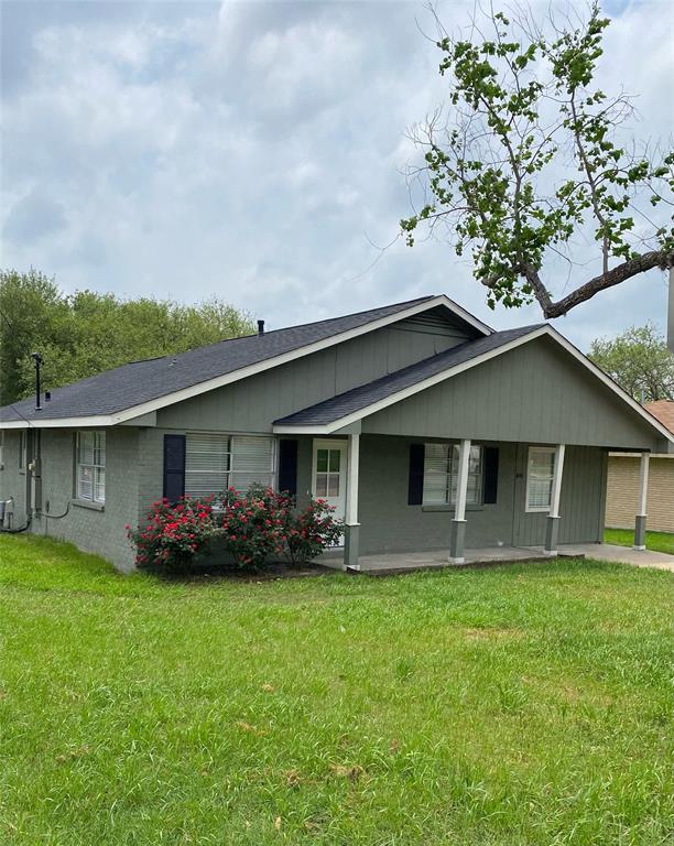 2nd St, Bellville, TX 77418