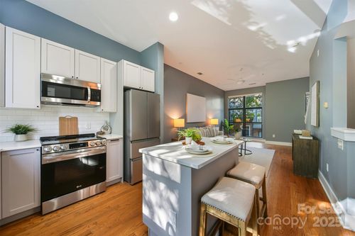 431 M St, Charlotte, NC, 28204-3330 | Card Image