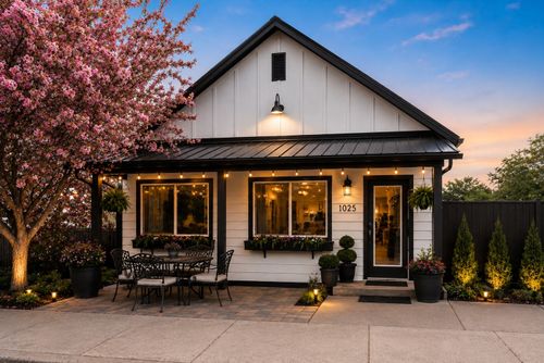 1025 Main St, Corvallis, MT, 59828-9374 | Card Image