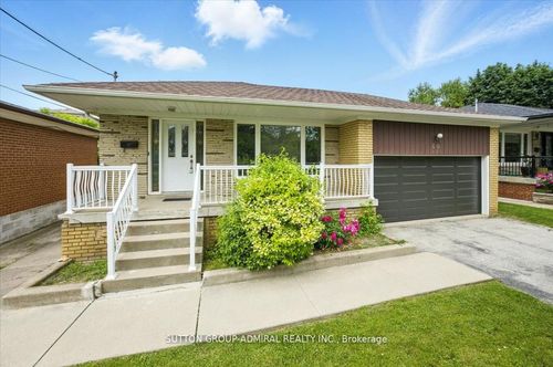 40 Marathon Cres, North York, ON, M2R2L7 | Card Image