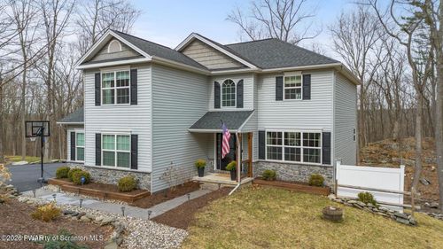 968 Mckinley Way, East Stroudsburg, PA, 18301-7973 | Card Image