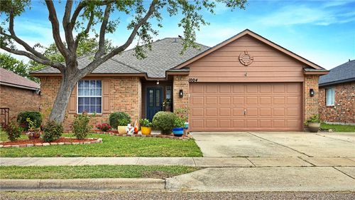 1004 La Mirada, Portland, TX, 78374-4132 | Card Image