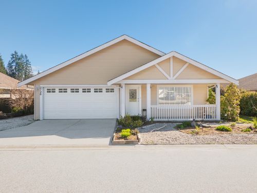 5726 Emily Way, Sechelt, BC, V7Z0N5 | Card Image