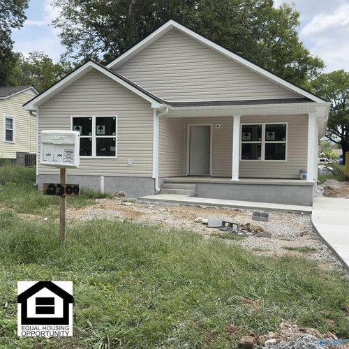 2300 Kildare St Nw, Huntsville, AL, 35811-1820 | Card Image