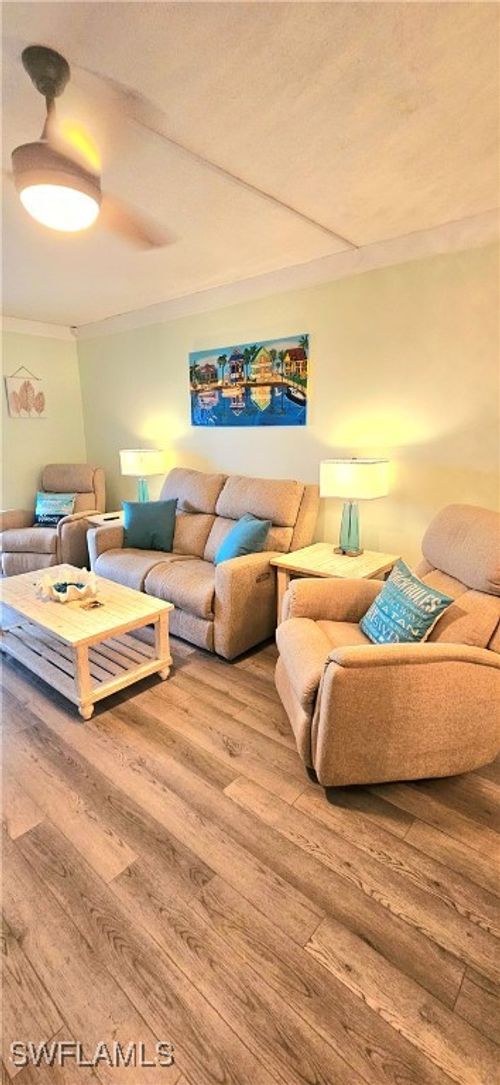 2-8740 Lueck Ln, FORT MYERS, FL, 33919-7210 | Card Image
