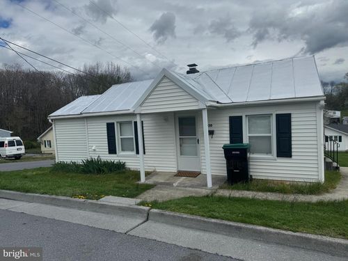 430 W High St, WOODSTOCK, VA, 22664-1450 | Card Image