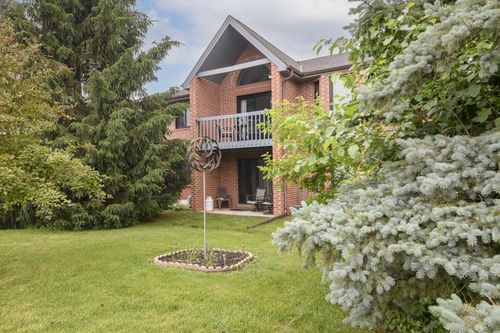 8-N58W23815 Hastings Court, Sussex, WI, 53089 | Card Image