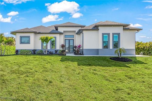 3338 22nd Ave Ne, NAPLES, FL, 34120-5572 | Card Image