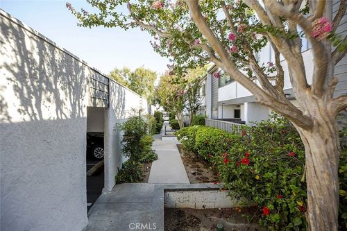 unit-22-11311 Tampa Ave, Porter Ranch, CA, 91326-1739 | Card Image